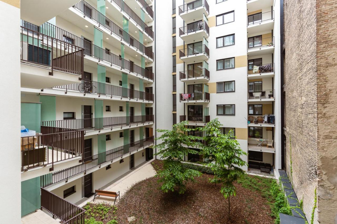 בודפשט Modern & Newly Built Apartment With Private Garage מראה חיצוני תמונה