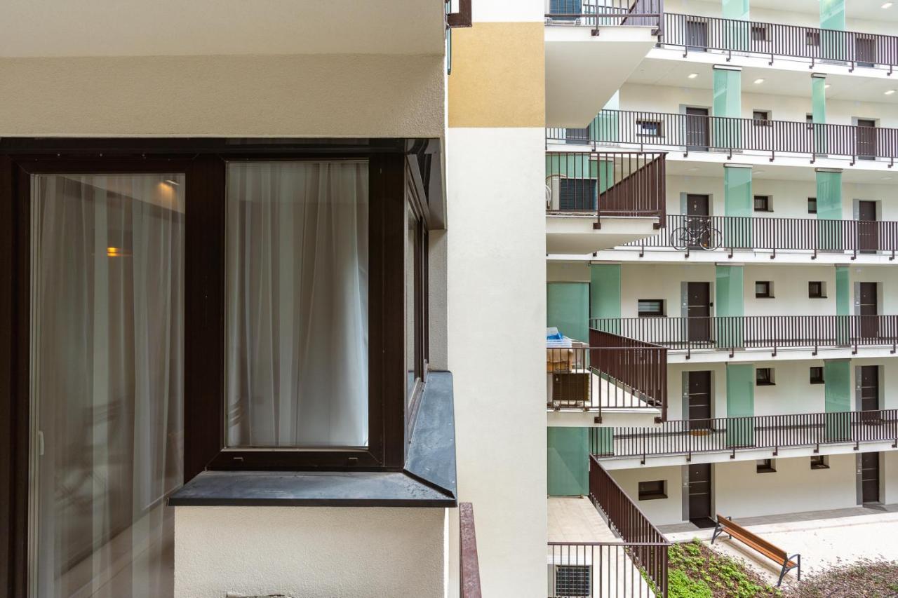בודפשט Modern & Newly Built Apartment With Private Garage מראה חיצוני תמונה