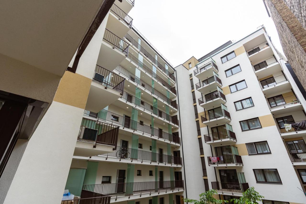 בודפשט Modern & Newly Built Apartment With Private Garage מראה חיצוני תמונה